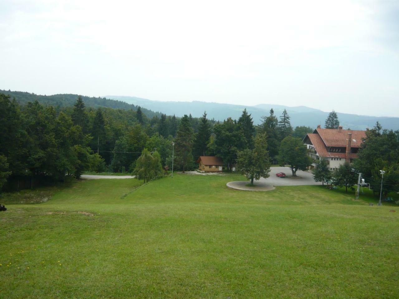 Готель Polzevo Visnja Gora Екстер'єр фото
